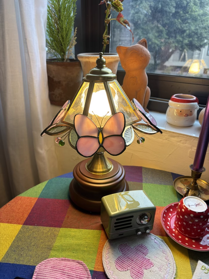 Butterfly Table Lamp – Elegant Modern Design with LED