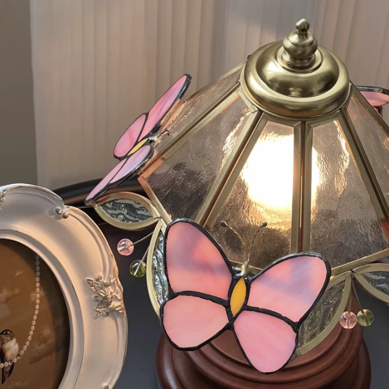 Butterfly Table Lamp – Elegant Modern Design with LED