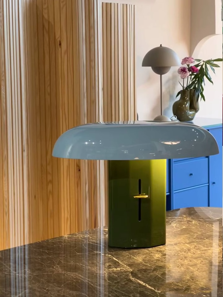 Mushroom Table Lamp – Modern Minimalist Design with LED