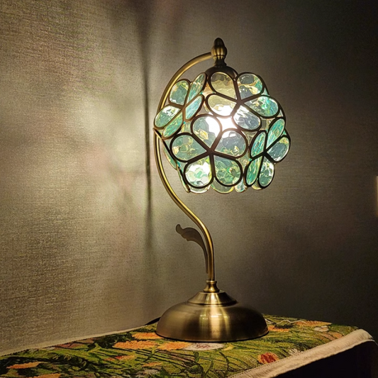 Blossom Table Lamp – Modern Minimalist Design with LED