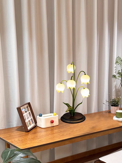 Lily of the Valley Table Lamp – Modern Minimalist Design with Aluminum Body and LED