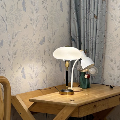 Simple Modern Table Lamp – Aluminum Body with Integrated LED for Efficient Lighting