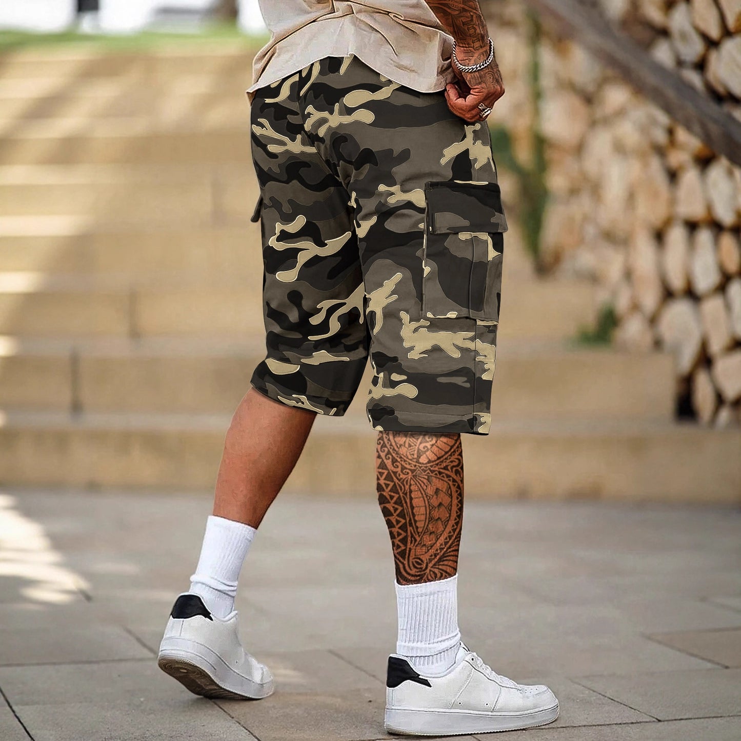 Men's Relaxed-Fit Camo Cargo Shorts