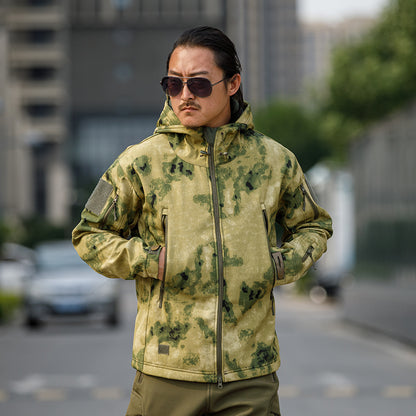 Men's Fleece-Lined Camouflage Softshell Tactical Jacket