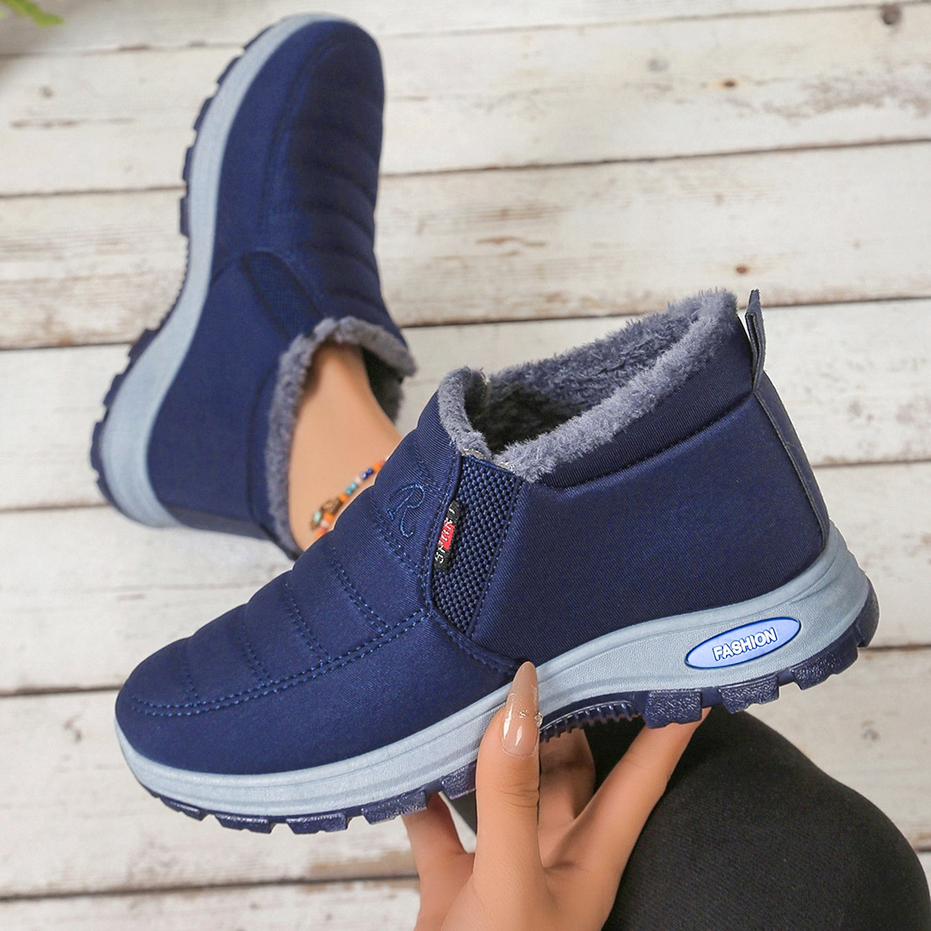 Unisex Warm Sheepskin-Lined Boots , Easy To Wear, Comfortable When Walking