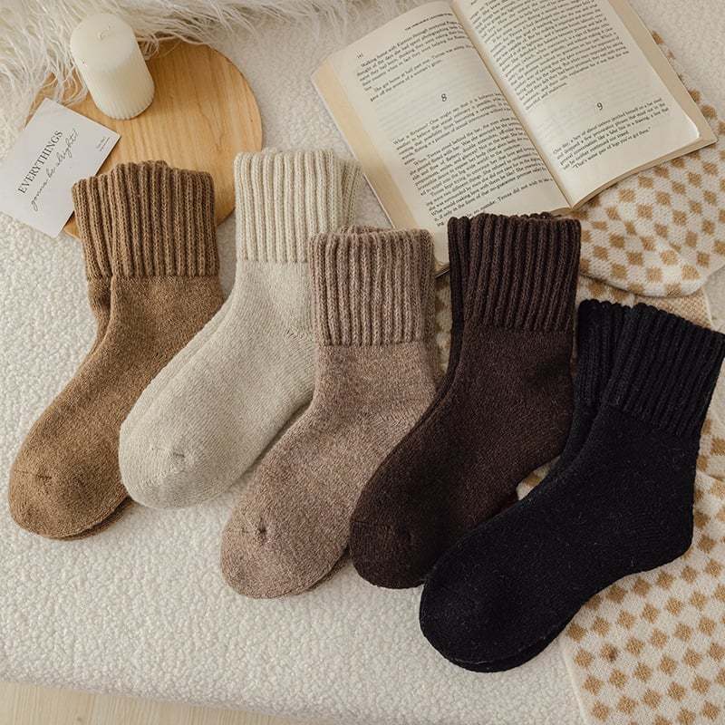 🏆 5 Pairs Solid Mid-calf Socks
