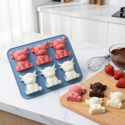 Mini Highland Cow Ice Cube & Dessert Mold