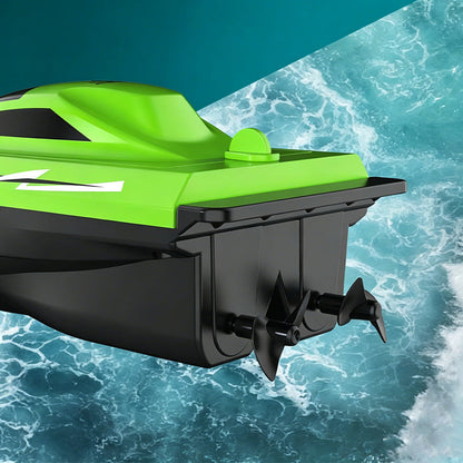 2.4G High-Speed RC Boat with Dual Motors