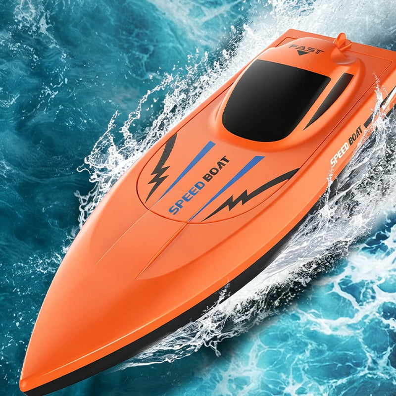 2.4G High-Speed RC Boat with Dual Motors